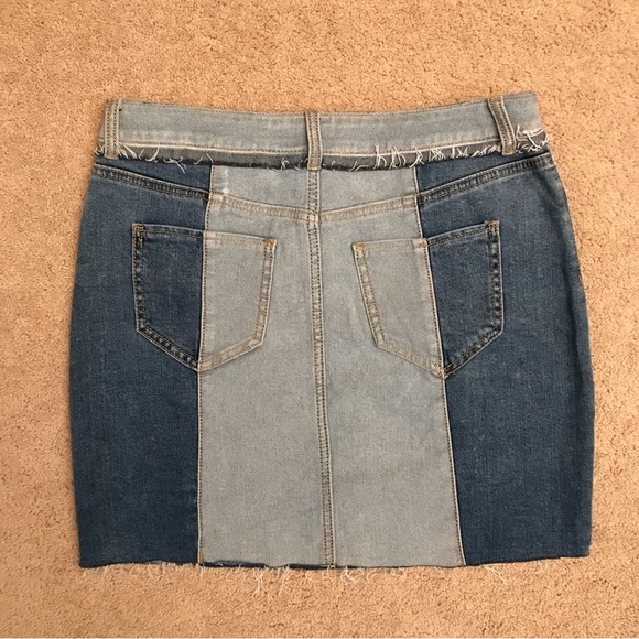 Soho Color Block Denim Skirt NEW Womens Size 6 Blue Distressed Raw Hem - Picture 3 of 13